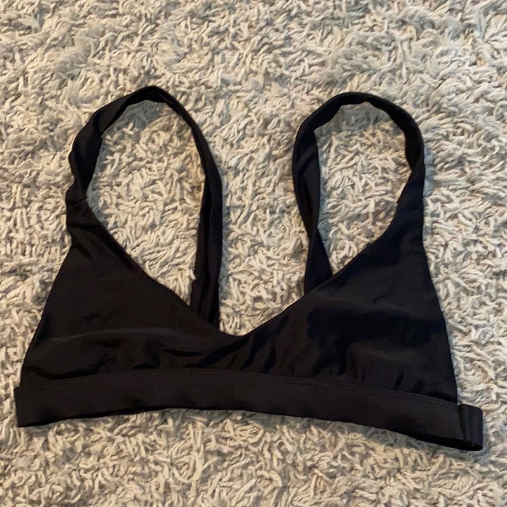 Black bikini top
